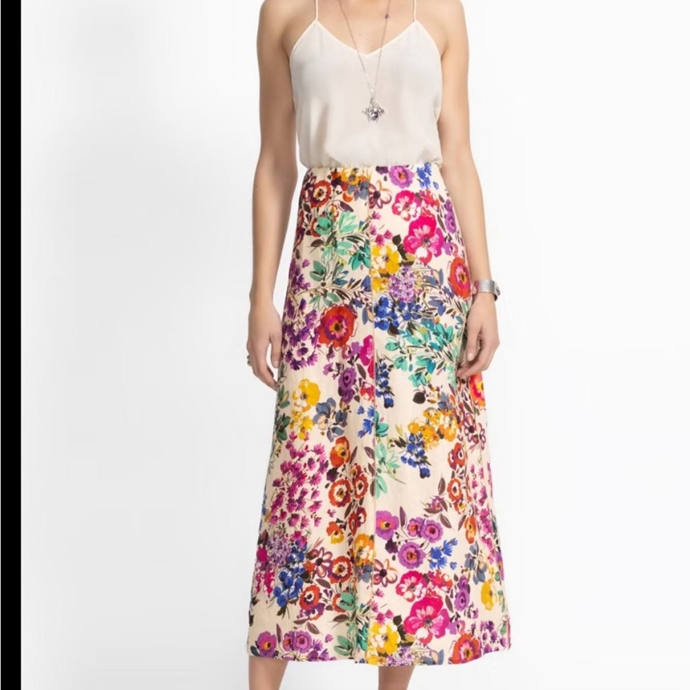 Johnny Was Cream Floral seamed‎ Maxi floral skirt, 100 %  linen
